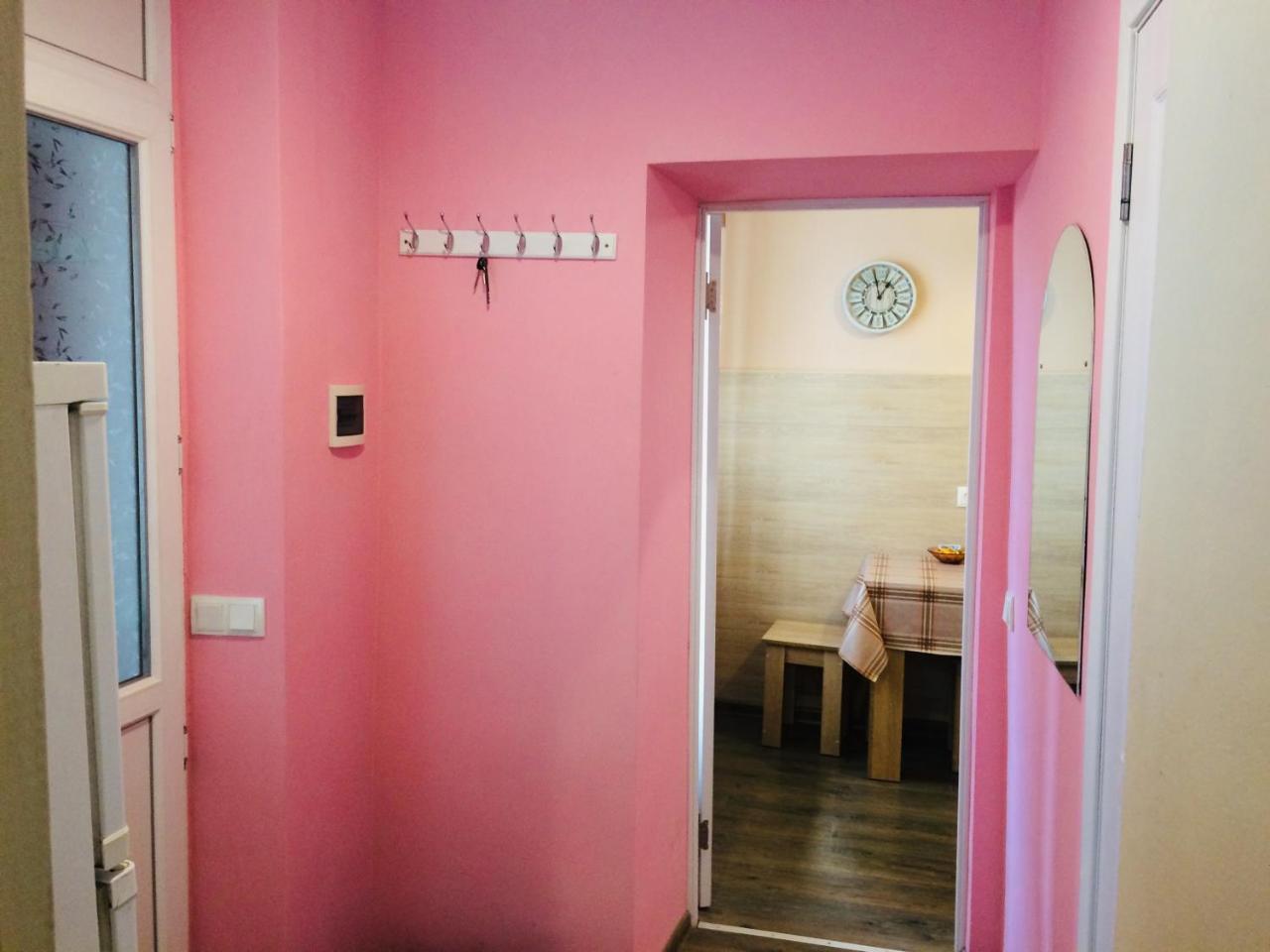 Світло Цілодобово Apartments In The City Center إلفيف المظهر الخارجي الصورة